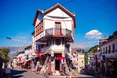Natuur, cultuur en wilde folklore van Albanië
