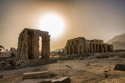 Eclipsreis Egypte. Ontdekking van religieus en astronomisch erfgoed