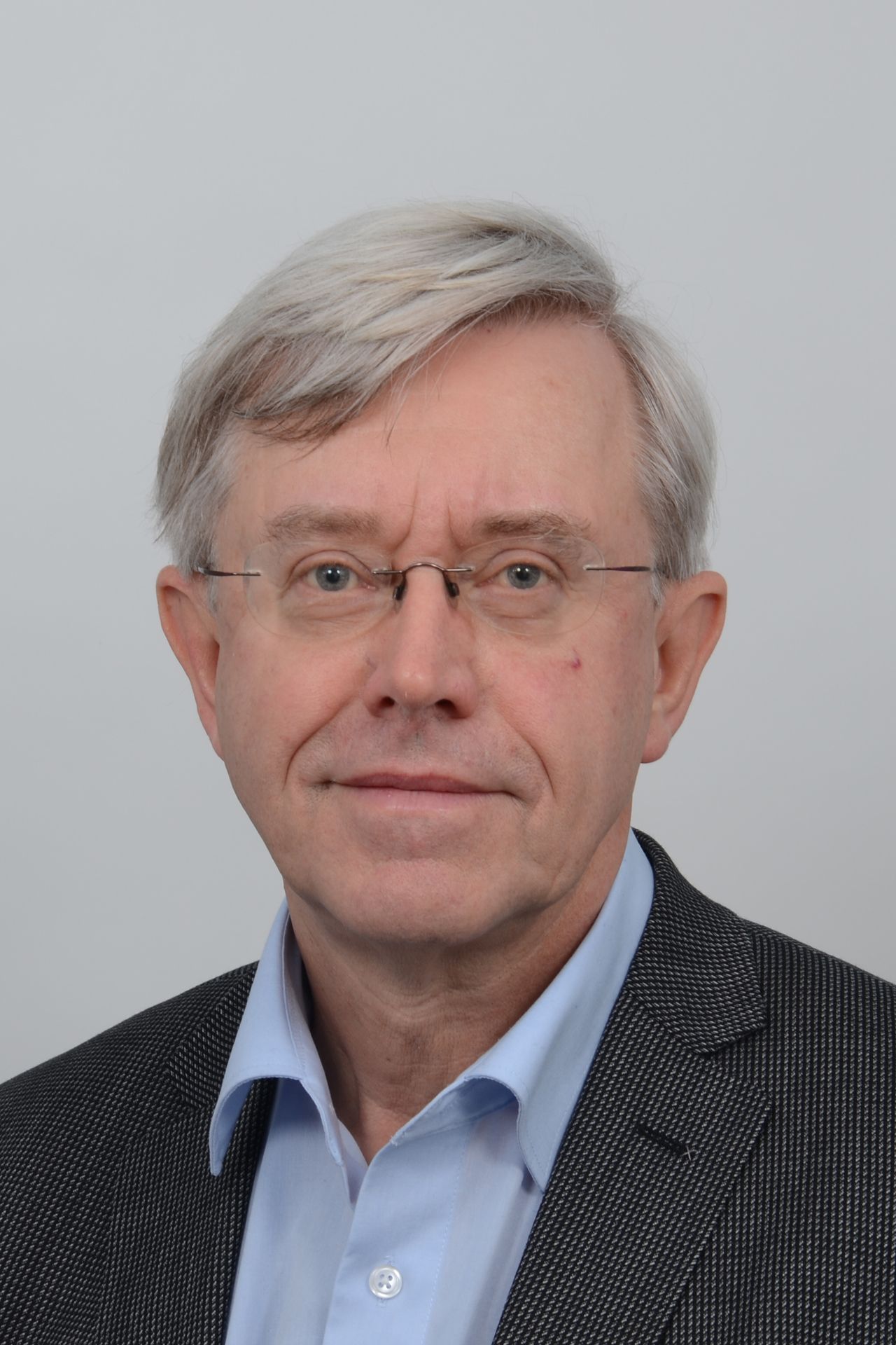 em. prof. dr. Paul van Tongeren