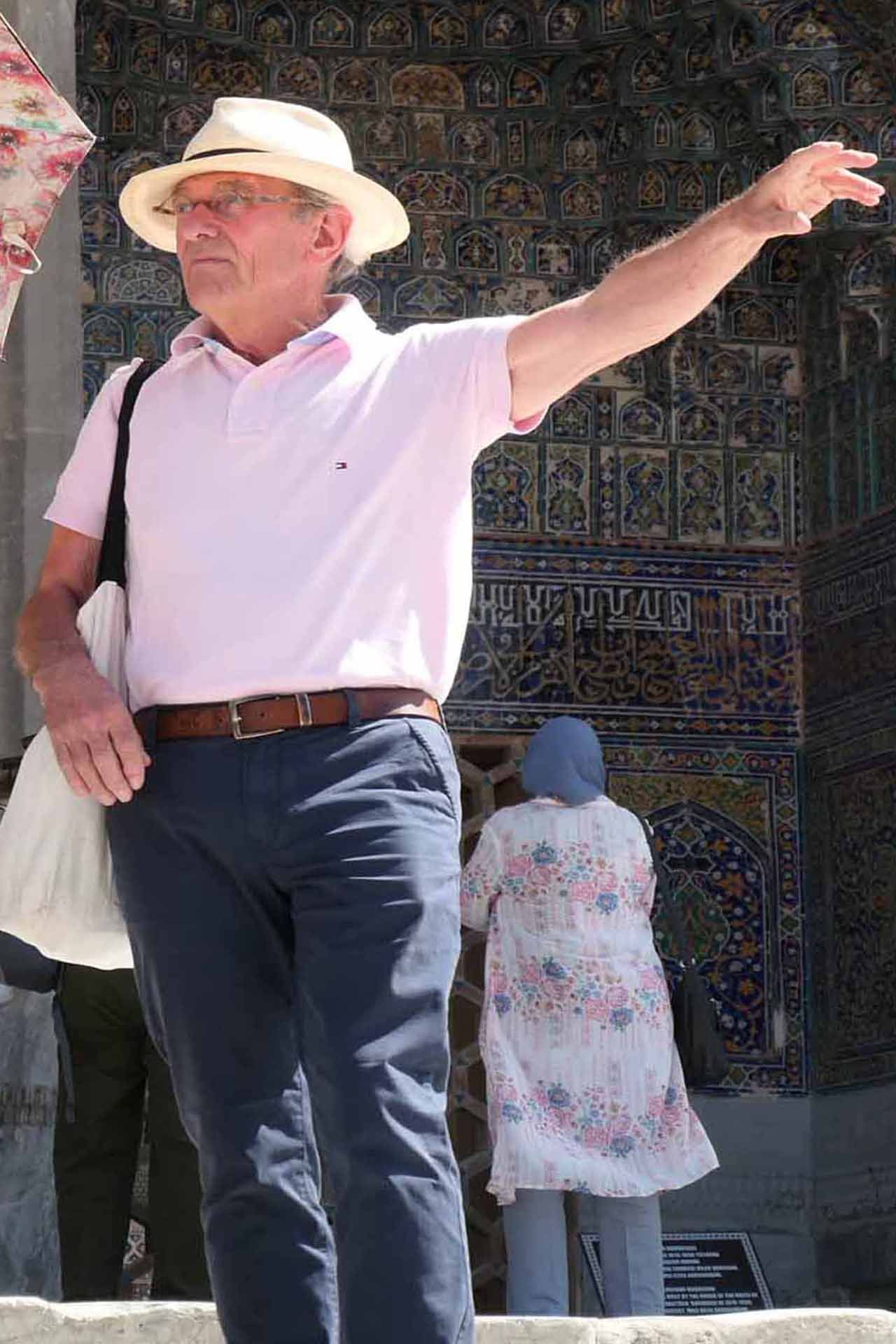 dr. Peter van Nunen