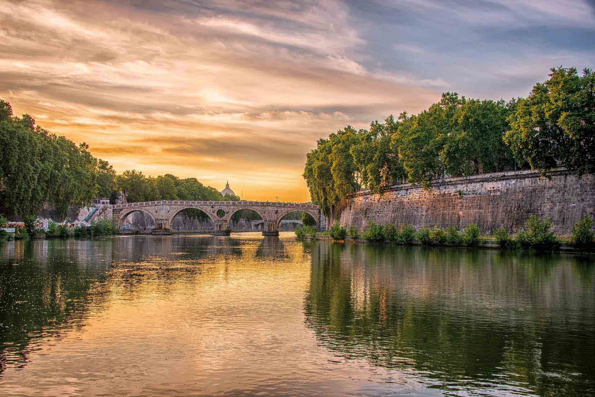 Reis langs de Tiber. Van de Apennijnse bronnen naar de monding in Ostia