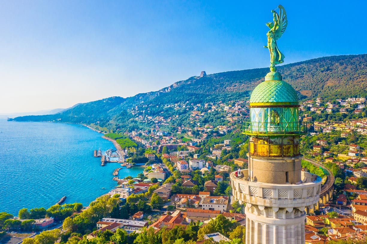 Triëst en Friuli-Venezia Giulia i.s.m. Vrije Academie